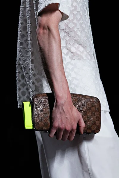 Look 56